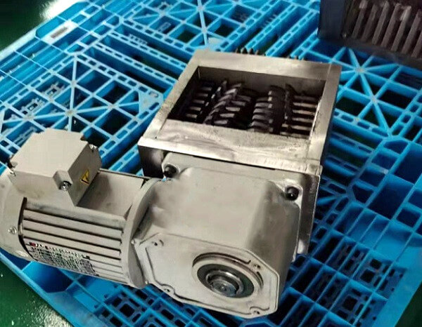 撕碎機減速機-士元直交軸減速機的應用