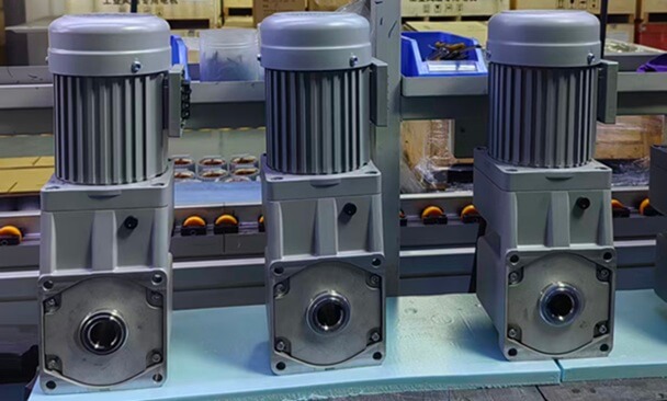 中空直角減速電機SG30RC-750W-50-S-TMC
